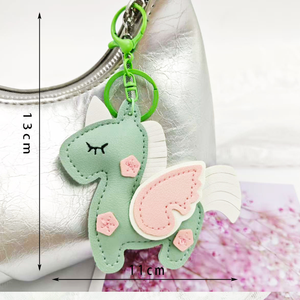 Elegante Portachiavi con Charm Volante, Graziosa Figura di Pegaso, Portachiavi Unicorno Fatto a Mano <span class=keywords><strong>in</strong></span> Pelle PU per Regali - Product Image 6