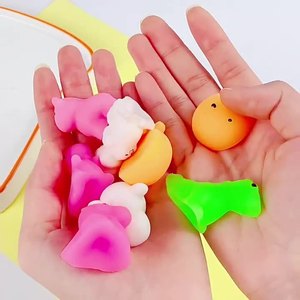 Jouets animaux mignons miniatures très demandés, jouets anti-stress, jouets amusants à presser, meilleur cadeau pour les enfants - Product Image 6