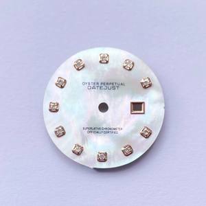 New NH05 women's mechanical <b>watch</b> with pearl-shaped <b>case</b> and 24.5mm dial, with added calendar function - Product Image 5