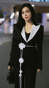 Chaqueta de traje Luna para mujer ODM de alta calidad con cuello en V Técnicas a medida hechas en Vietnam - Product Image 6