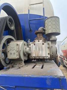 中古大型コンクリートミキサー 50立方メートル 8×4輪セメントミキサー 60トンコンクリートセメントミキサー - Product Image 3