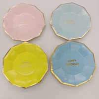 Assiette jetable en papier décagonale pour décoration de fête pastel, avec logo doré et bordure dorée, vaisselle pour les voyages