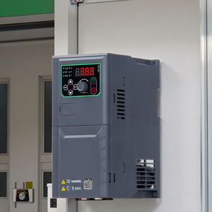 Onduleur Vfd <span class=keywords><strong>5</strong></span> <span class=keywords><strong>kw</strong></span> 200hz <span class=keywords><strong>Convertisseur</strong></span> de fréquence magnétique permanent <span class=keywords><strong>220v</strong></span> à <span class=keywords><strong>380v</strong></span> transformateur et <span class=keywords><strong>convertisseur</strong></span> de fréquence - Product Image 2