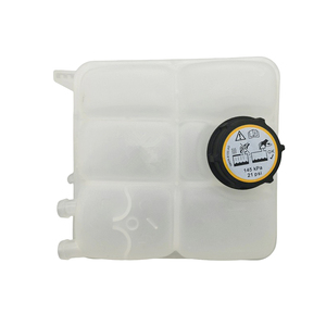 ถังพักน้ำหล่อเย็นรุ่นใหม่ 8V618K218AC 8V618K218AD 8V618K218AE สำหรับอะไหล่ระบบระบายความร้อนรถยนต์ฟอร์ด - Product Image 1