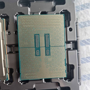 <span class=keywords><strong>Intel</strong></span> Xeon Vàng 5433n srmqp 20 Core <span class=keywords><strong>40</strong></span> chủ đề 2.3GHz lga4677 Bộ vi xử lý - Product Image 2