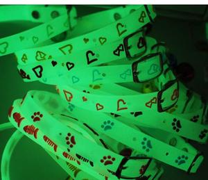 Gloeiende Kat Hond Halsband Met Bel Licht Puppy Kraag Verstelbare Fluorescerende Huisdier Veiligheidskraag Huisdier Voor Kleine Middelgrote Honden Katten - Product Image 6