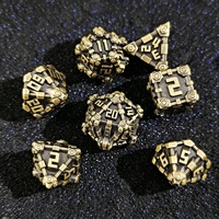 Lot en gros de dés polyédriques en métal lourd DND, finition émail vert, design boulon mécanique, pour collection de jeux de rôle de table
