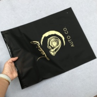 Sac à fermeture éclair zip-lock translucide semi-noir personnalisé écologique givré emballage refermable de vêtements sac zip-lock en plastique givré