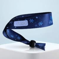 Pulseras de Tela Desechables Personalizadas para Conciertos y Entretenimiento con Impresión de Número de Serie y Código QR