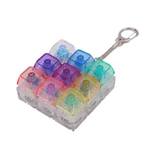Teclado LED Llavero Juguete Alivio del estrés Botón de presión Keycap Fidget Llavero Teclado Dedo Juguete para adultos - Product Image 3