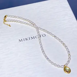 Latest stylish moonstone pendant modern simple pearl necklace designs