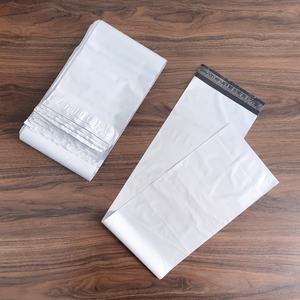 Sobres de polietileno largos de primera calidad, blancos mate, para embalaje de productos extendidos y enrollados, para pequeñas empresas - Product Image 5