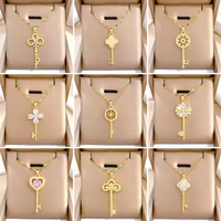 Pendentif Cœur Unisexe en Laiton Plaqué Or 18K PVD de Haute Qualité, Design Géométrique Classique, Chaîne Figaro – Idéal Anniversaire – Vente Flash