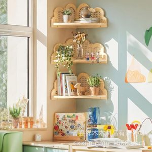 Estante de esquina montado en la pared, color madera natural, estante de almacenamiento de 4 niveles para libros infantiles, uso en guardería - Product Image 1