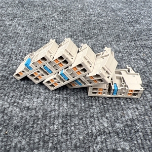 Lote de 9 - Terminales de cableado <span class=keywords><strong>A2C</strong></span> 2.5 1521850000 con 4 AE3 <span class=keywords><strong>35</strong></span> - Product Image 1