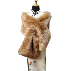 Châle <span class=keywords><strong>en</strong></span> <span class=keywords><strong>fausse</strong></span> <span class=keywords><strong>fourrure</strong></span> pour femme Écharpe à col haut <span class=keywords><strong>en</strong></span> <span class=keywords><strong>fourrure</strong></span> d'hiver Chaud pour femme Col et châle <span class=keywords><strong>en</strong></span> <span class=keywords><strong>fausse</strong></span> <span class=keywords><strong>fourrure</strong></span> de renard de luxe - Product Image 1