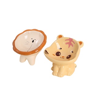 Mangkuk hewan peliharaan lucu singa kartun mangkuk dagu anti-hitam leher tinggi keramik makanan air multifungsi mangkuk kucing dan anjing - Product Image 1