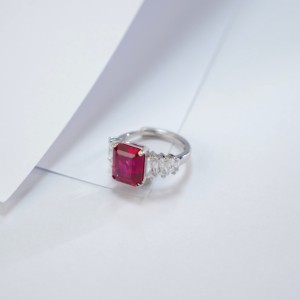 แหวนทับทิมมินิมอลสุดหรู - Product Image 3