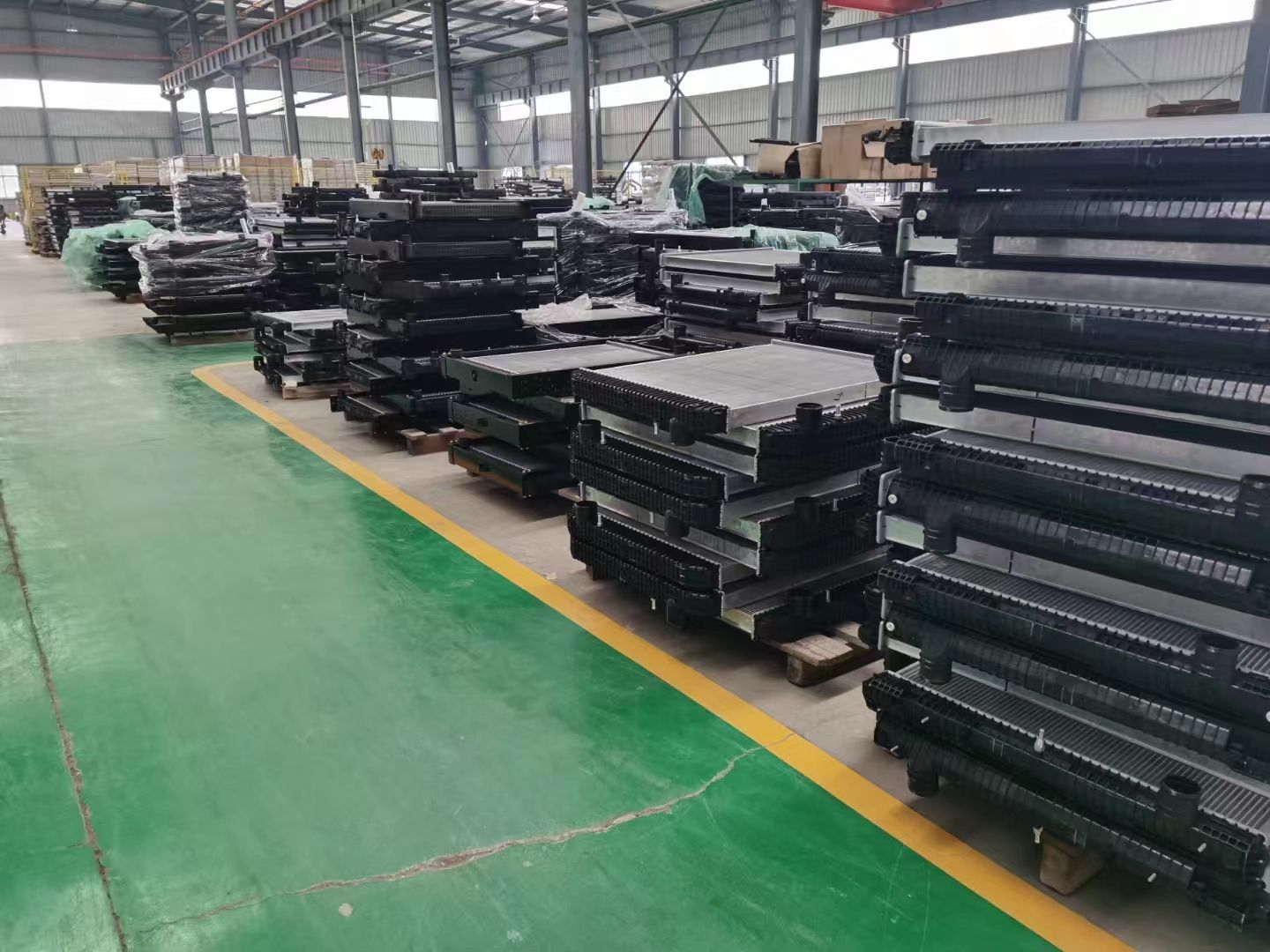 Radiator, TC230 99600, 5 26 231 04, Kubota, L4508, L4400, V2203 M DI - Foto 9