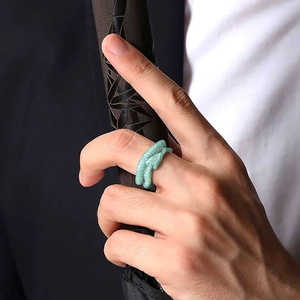 Anillo de serpiente de jadeíta natural de alta gama, grado A, con grabado tridimensional de serpiente de grado hielo y diseño de neno de agua azul. - Product Image 4