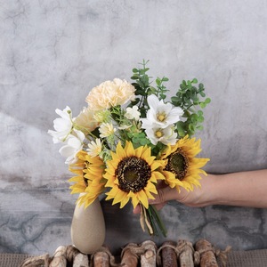 ช่อดอกทานตะวันประดิษฐ์ CallaFloral ทำจากพลาสติกและผ้าทอ สำหรับตกแต่งงานแต่งงานและบ้าน CF01292 - Product Image 1