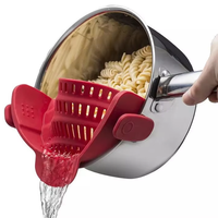 TAZE siliconen opzetzeef met clip, geschikt voor alle potten en kommen voor spaghetti, pasta, noedels en fruit HI357