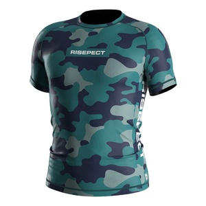 Camiseta de Protección Solar con Estampado de Camuflaje de Alta Calidad para Hombre, Duradera, Cómoda y Transpirable para Deportes y Actividades Acuáticas - Product Image 1