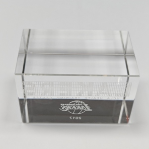 Customized Clear and High Quality Crystal Paperweight Ornaments with Laser Engraved Logo Text Gifts and Crafts
