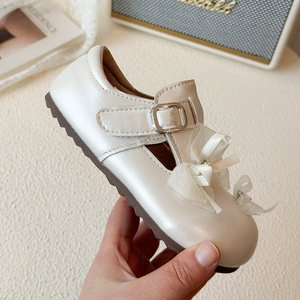 Nouvelles chaussures élégantes pour enfants, style mocassins, nouvelle mode princesse, semelle extérieure en caoutchouc souple, chaussures en cuir PU pour bébés filles - Product Image 5