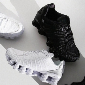 Chaussures <span class=keywords><strong>de</strong></span> sport respirantes d'été <span class=keywords><strong>de</strong></span> haute qualité, <span class=keywords><strong>l</strong></span>égères, avec empeigne en mesh, confortables, antidérapantes, unisexes, pour la course à pied - Product Image 1