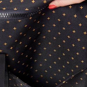 Bolsa de Viaje Unisex Resistente y Elegante, de Poliéster Ligero con Cierre, Diseño Moderno para Viajes de Negocios, OEM/ODM - Product Image 5