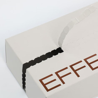 Boîte à double rabat en carton blanc avec bande déchirable, logo personnalisé en feuille d'or, emballage cadeau de luxe pour cils, cosmétiques et produits de beauté