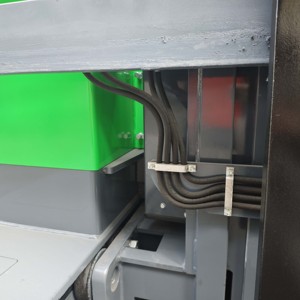 Carrello Elevatore Multidirezionale per Corridoi Stretti con Batteria agli Ioni di Litio e Alimentazione AC - Product Image 5