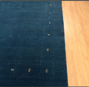 Alfombra Gabbeh azul de lana de inspiración tribal con diseños geométricos diseñados para mejoras de habitación contemporáneas cálidas - Product Image 6