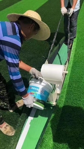 Hai thành phần <span class=keywords><strong>Polyurethane</strong></span> dính nhân tạo bóng đá cỏ keo cho mini bóng đá bóng đá <span class=keywords><strong>Futsal</strong></span> đa chức năng lĩnh vực thể thao - Product Image 6