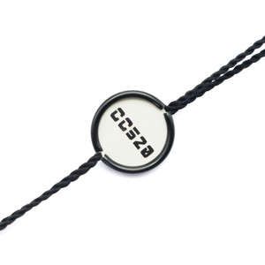Étiquette de suspension blanche verrouillable de luxe personnalisée avec cordon et logo imprimé, solution d'emballage haut de gamme - Product Image 5