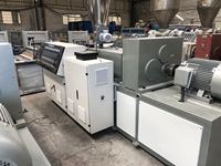 Machine d'extrusion d'occasion en plastique PE-HD pvc upvc pe ppr pex pour la fabrication de tuyaux coût de la ligne de production