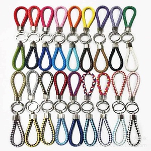 Vente à chaud <span class=keywords><strong>porte</strong></span>-clés tissé tressé en <span class=keywords><strong>cuir</strong></span> Pu <span class=keywords><strong>porte</strong></span>-clés en acier inoxydable avec pendentif <span class=keywords><strong>porte</strong></span>-clés de voiture accessoires pour bricolage - Product Image 3