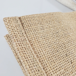 กระเป๋าหิ้วชายหาดผ้ากระสอบป่านแบบเรียบง่ายรักษ์โลก พร้อมโลโก้สั่งทำพิเศษและช่องกระเป๋าด้านนอก - Product Image 3