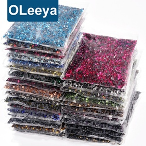 Oleeya Promotion Strass thermocollants DMC, Grand paquet, Qualité tchèque supérieure, Tailles SS6 à SS40, Cristal AB, pour la décoration - Product Image 1