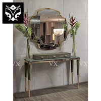 Table console moderne italienne et dorée avec dessus en marbre Console de couloir à miroir avec tiroir de luxe