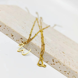 Collana eManco Classic in acciaio inossidabile con iniziali e perline, ciondolo a forma di cuore con lettera artistica, nome personalizzato, regalo di fidanzamento. - Product Image 3