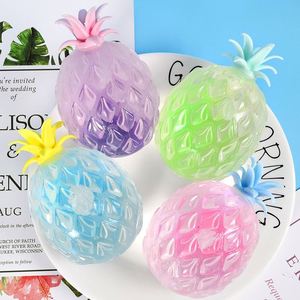 ของเล่นบีบคลายเครียดรูปสับปะรดจำลอง บีบแล้วคืนตัวช้า ของเล่นแกล้งคน - Product Image 3