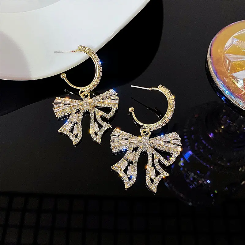 2022 New Bow Earrings Women Summer Pendant Earring High-end Light Luxury Gold Zircon Pearl Earrings