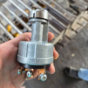 Interruptor de Encendido con 2 Llaves Compatible con Excavadora Komatsu Serie PC, Repuestos para Maquinaria de Construcción - Product Image 4