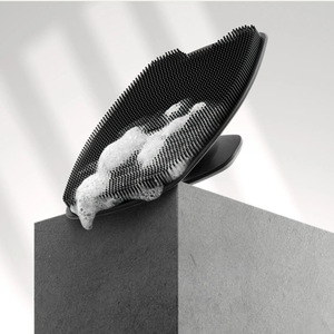 Brosse de douche exfoliante en silicone antibactérienne pour hommes et femmes, durable et facile à nettoyer, vente en gros - Product Image 3