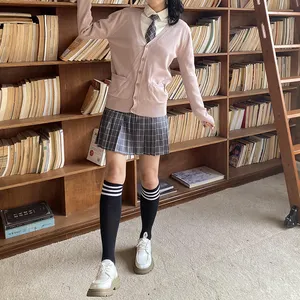 新款校服设计百褶裙日本初中格子短裙校服格子面料