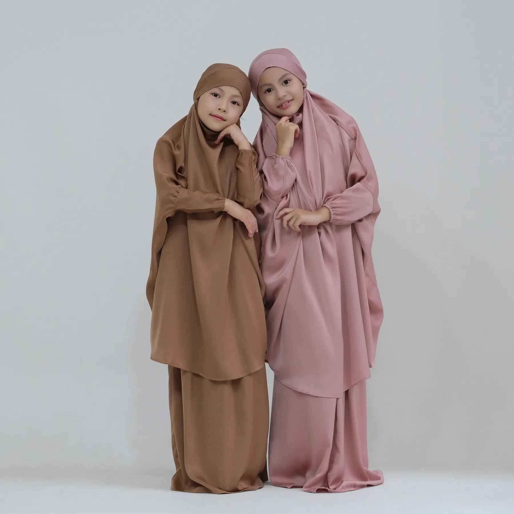 Loriya Fashion grosir produsen pakaian Islami anak perempuan ATAS DAN rok 2 buah Set Abaya doa Abaya untuk Lebaran Ramadan