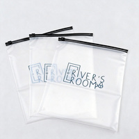 Sacs d'emballage en plastique mat givré personnalisés de haute qualité avec fermeture éclair, en PE/OPP, refermables pour vêtements et t-shirts