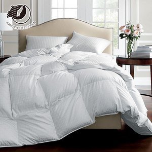 Edredón Blanco Hecho a Mano, Moderno, Liso, para Hotel, Relleno <span class=keywords><strong>de</strong></span> Microfibra y Fibra Hueca, para Invierno, Cuatro o Cinco Estrellas - Product Image 1